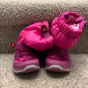 Little girls stride rite snow boots